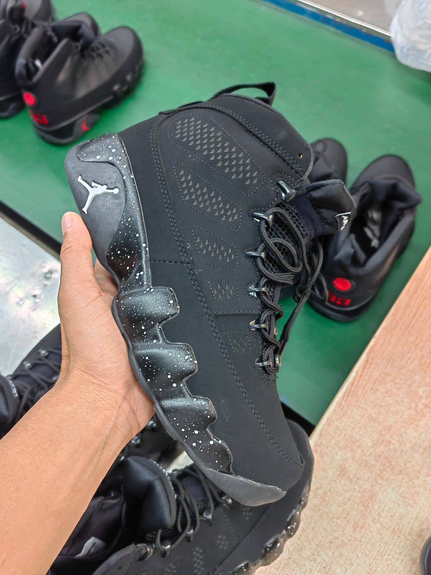 aj9