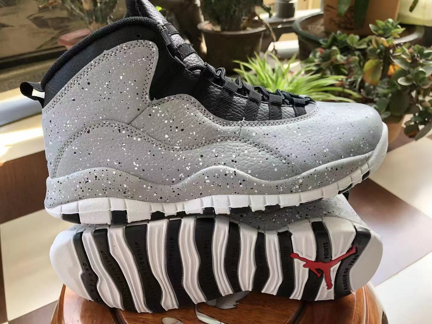 aj10