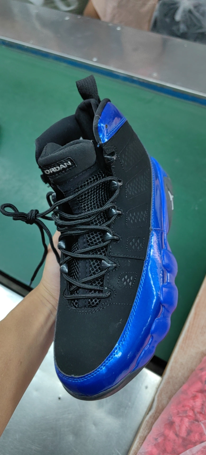 aj9