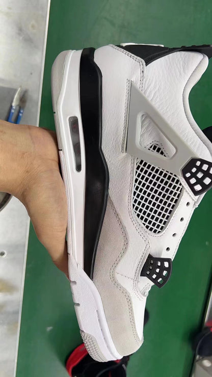 aj4