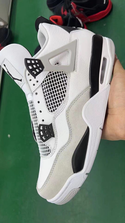 aj4
