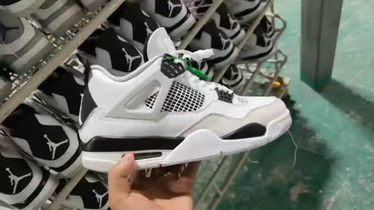 aj4